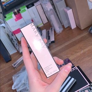 mary kay foundation primer